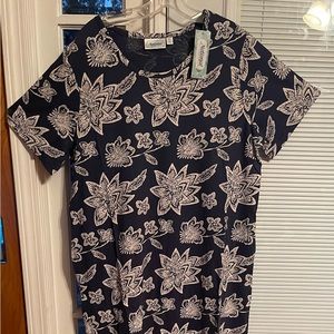 Woman’s National Dress lightweight Navy & Cream